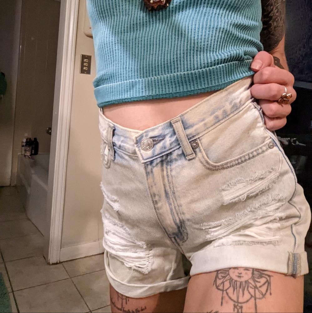 American eagle high waisted mom shorts Light wash denim